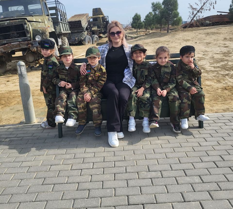 "Bilginur" tədris mərkəzinin rəhbəri Nuranə Kamalova: "Uşaqların əylənərək öyrənməyinin tərəfdarıyam"