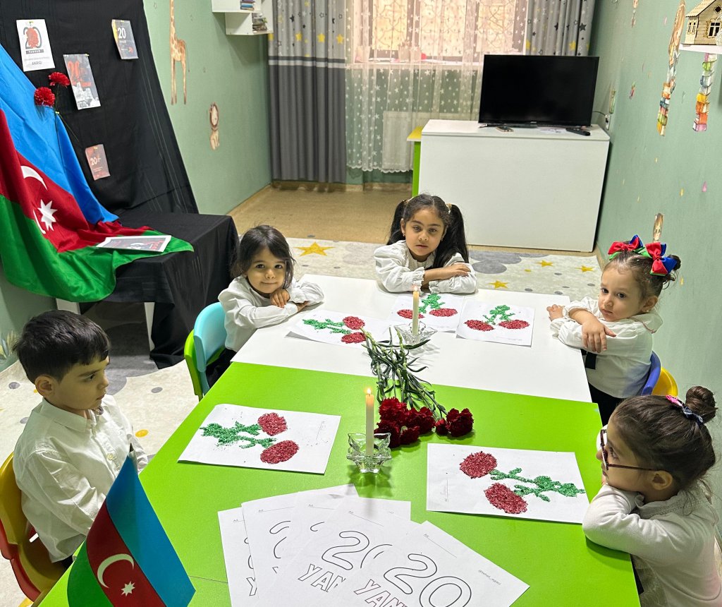 \"Dahilər\" Tədris Mərkəzində 20 Yanvar faciəsi anıldı
