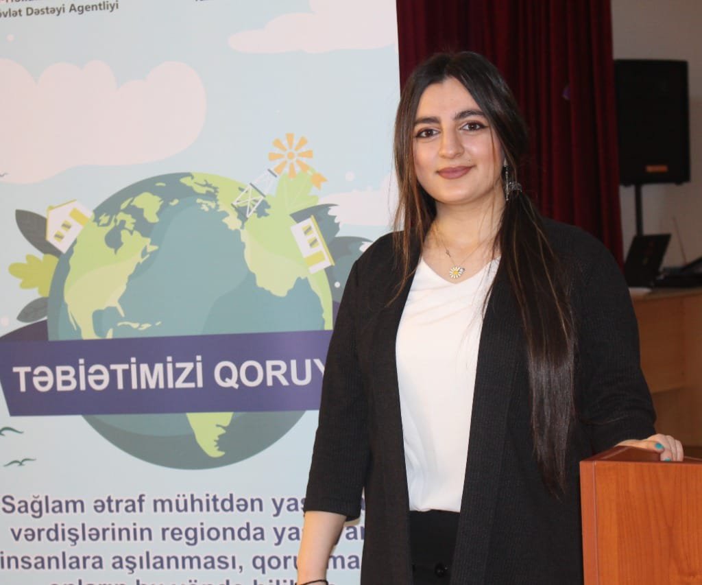 Azərbaycan Respublikası Ali Təhsil Pilləsinin fəxri məzunu, Coğrafiya müəllimi Elza Əliyeva: \"Abituriyentlərimin ağlında dərin izlər buraxacağım ağlıma gəlməzdi\"