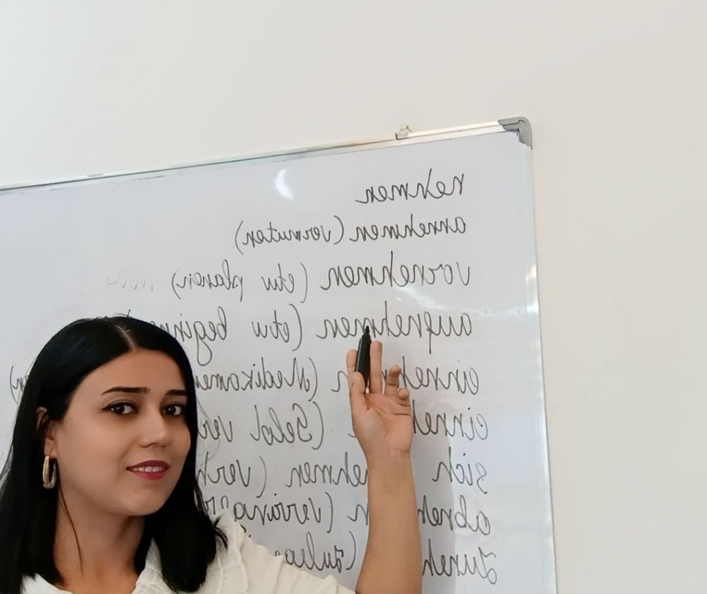 Alman dili müəllimi Türkanə Şəmiyeva: "İnsanların həyatına yaxşı mənada toxunacağım ağlıma gəlməzdi"