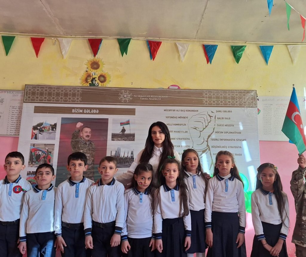 İbtidai sinif müəllimi Lala Verdiyeva: \"Təhsil alan hər bir uşağın həyatında iz buraxmaq və onlara doğru yolu göstərmək, mənim üçün ən böyük şərəfdir\"