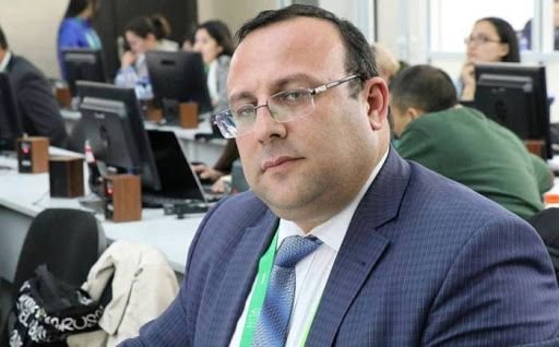 Fadil Paşayev “Əməkdar jurnalist” fəxri adına layiq görülməsindən danışdı: “Bu, yeni bir öhdəlikdir...”