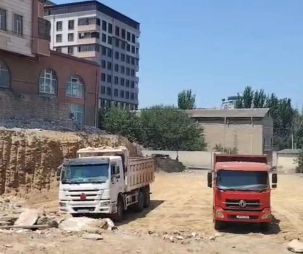 Binəqədi rayonunda Zaur adlı iş adamı sakinlərin dincliyini pozur-Şikayət