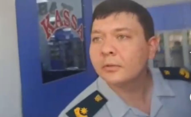 Dövlət sərhəd xidmətinin zabiti “Elnur” aptekdə necə yoxlama aparır?