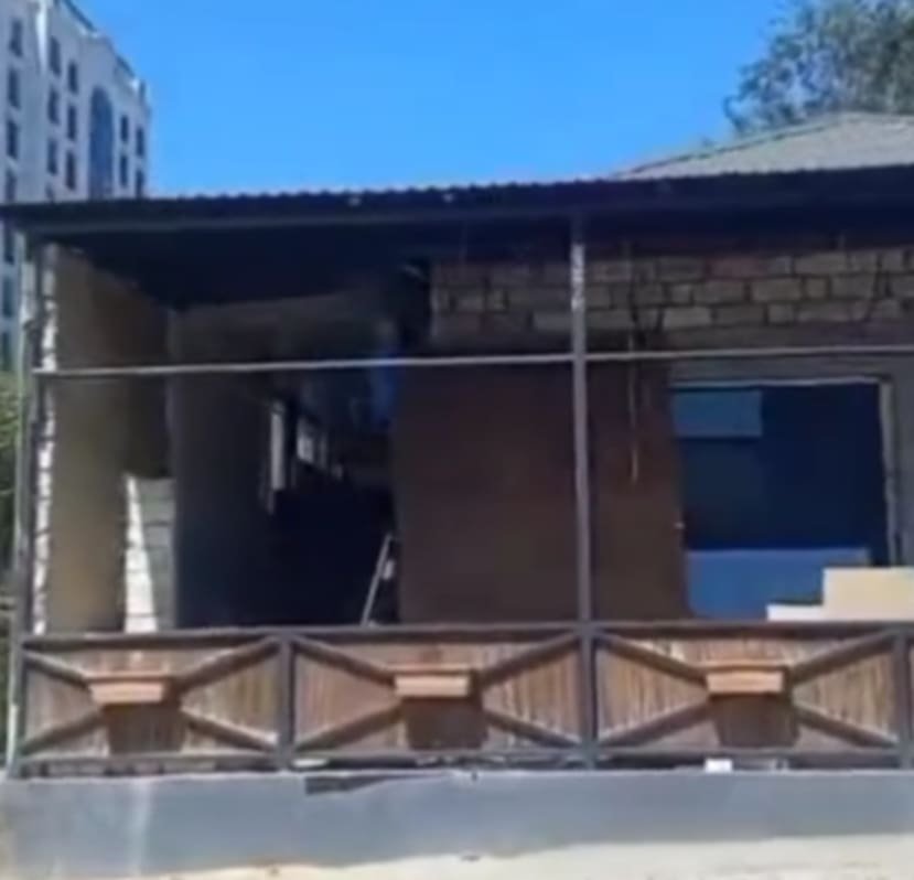 İcra başçısı Rafiq Quliyev bu qanunsuz tikintiyə icazə verib? -Videofakt