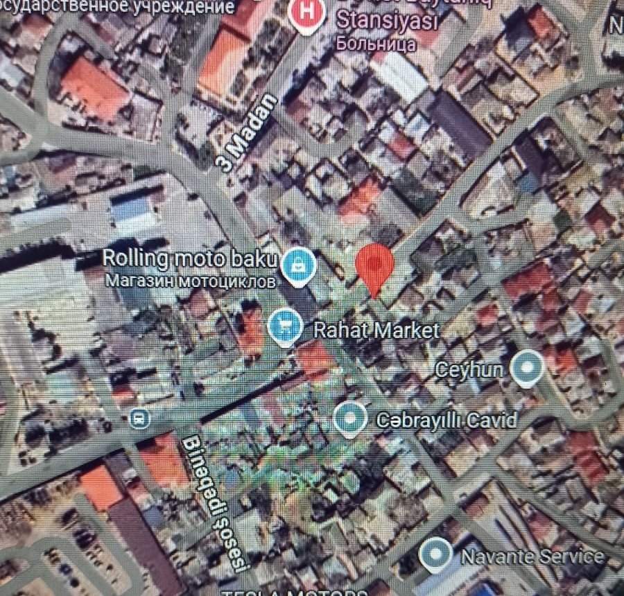 Bakıda ağaclar məhv edilərək qanunsuz obyekt inşa olunur….Hansı məmur icazə verib?