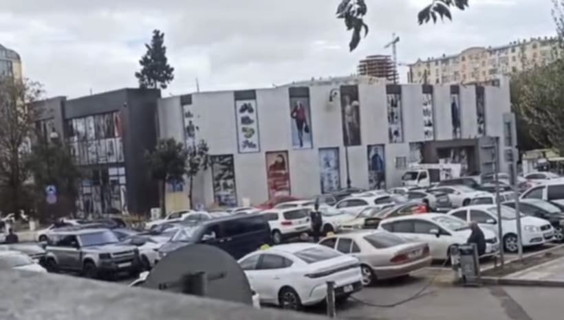 Cavadxan küçəsində tikinti yekunlaşdı: Həmişə yaşıl ağac belə mə*v olundu-Videofakt