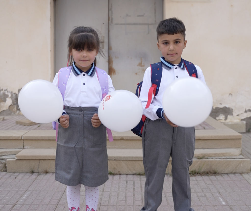 “Veysəloğlu-Distribusiya” ucqar kəndlərdə məktəblilərə dəstəyini davam etdirir - “Xoşbəxtlik Çantası” layihəsinin növbəti mərhələsi baş tutdu