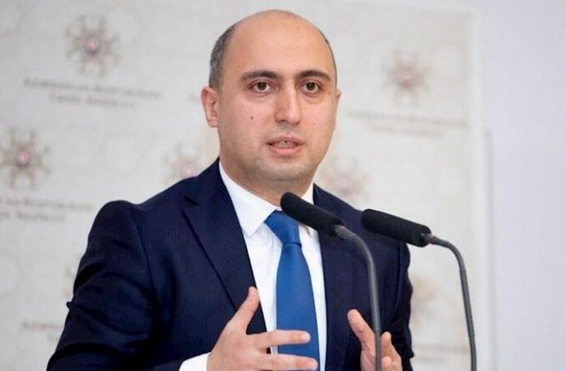 Nazirin məlumatı var? Sabirabadda bağça müdirəsi Sevinc Mikayılovanın polis ŞƏHİD ANASINA qarşı “üsyanı”- Videofakt