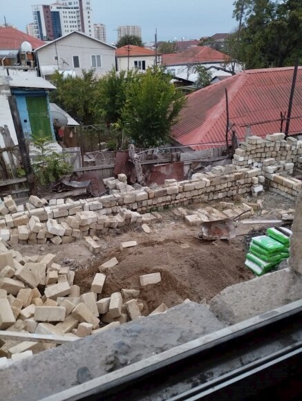 Səbaildə qanunsuz tikinti…— İcra “təcili tik” əmri verdi - FOTOLAR