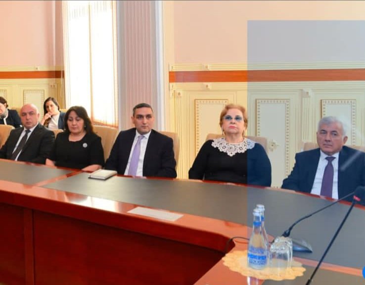Elçin Babayevin təqdimatında niyə prorrektorlar arxa plana düşüb? – Mehdiyev faktoru