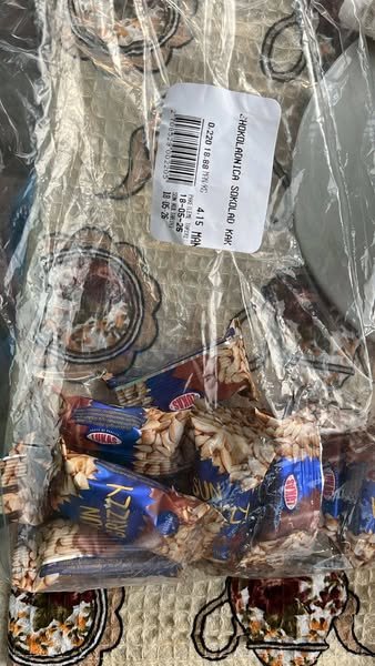 “Tamstore” müştəriləri kiflənmiş məhsullar satılı-Fotolar