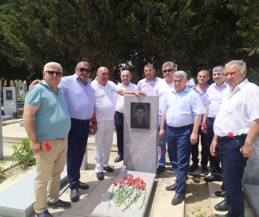 Hikmət Əsədov: "Laçının işğal olunma səbəblərindən biri o dövrün məşhur simalarından ibarət bir qrup “siyasətçi”nin Laçına təbliğat üçün göndərilməsi oldu"