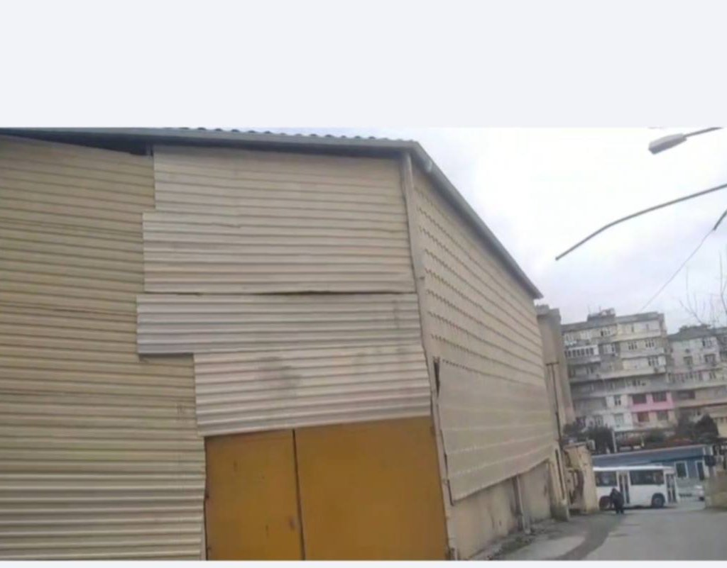 Yeni Günəşlidə hasara alınan ərazidə tikintiyə hansı məmur icazə verib? -Videofakt