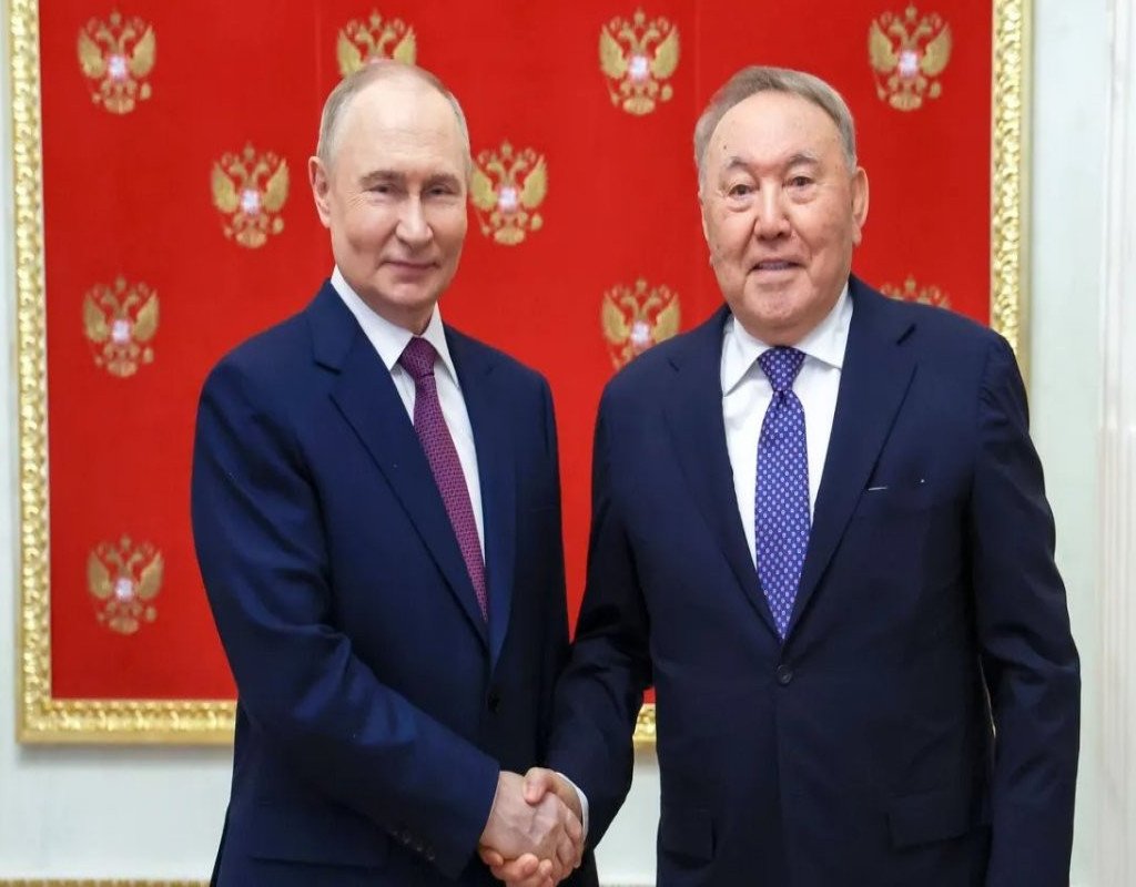 Tokayev Nazarbayevin Putinlə görüşlərinə münasibət bildirib