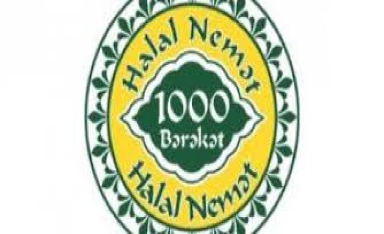 \"Halal Nemət 1000 Bərəkət\"in sosiskasından tük çıxdı - VİDEO-FOTO