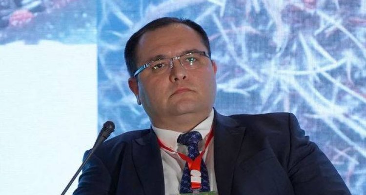 Məcnun Məmmədov nazirliyi “şumlayıb” - Nazirə qarşı ağır ittihamlar...