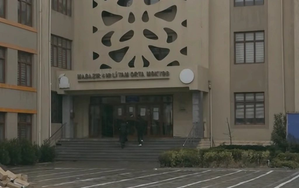 “Uşaqlarımıza görə çox narahatıq” Masazırda 4 nömrəli məktəbdə qalmaqal-Video