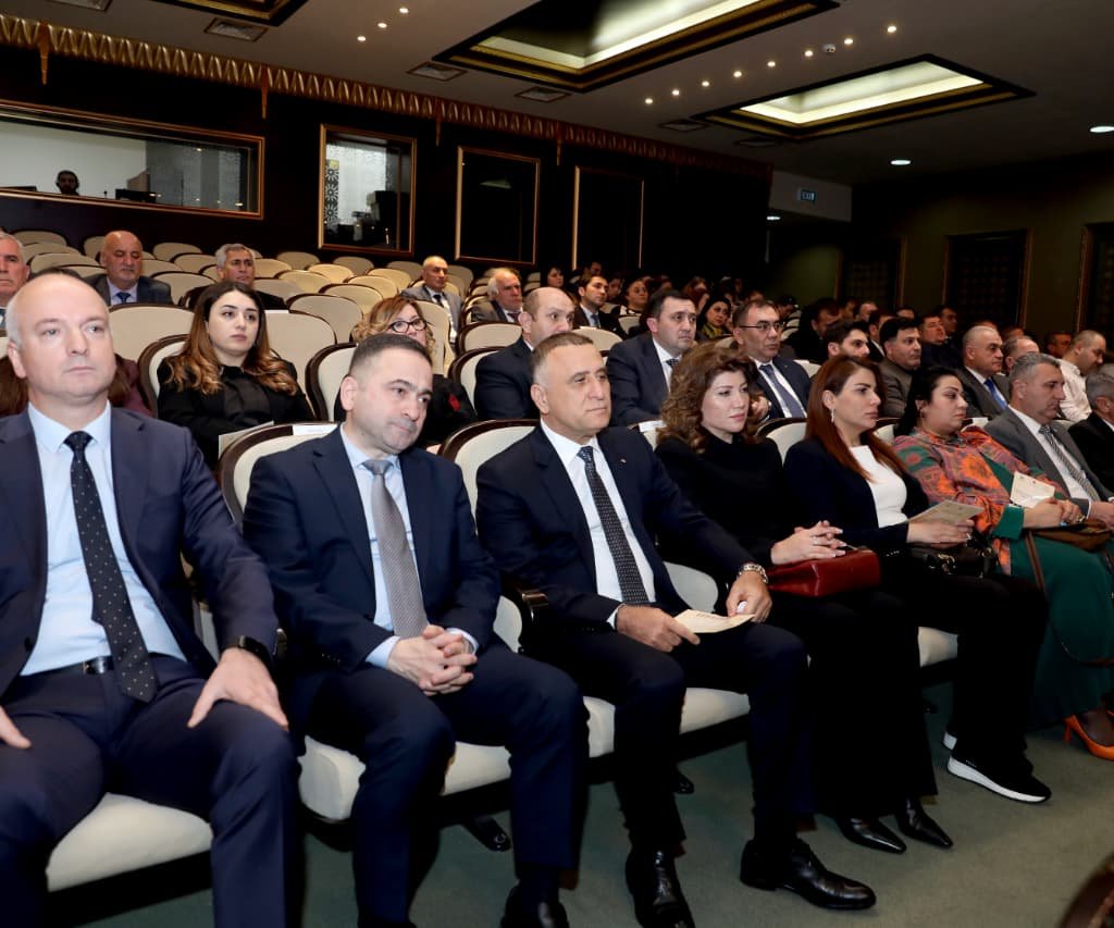 “Veysəloğlu”nun sponsorluğu ilə ərsəyə gələn “Naxçıvan Maarifi” sənədli-bədii filminin təqdimatı keçirilib