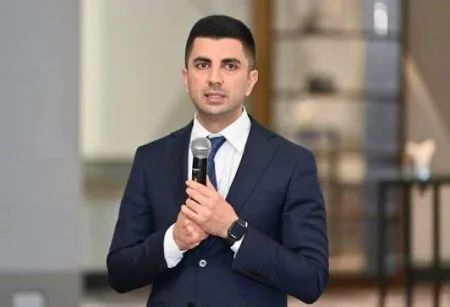 TƏHSİLİMİZİN EŞQİ BAĞIROV SƏRGÜZƏŞTLƏRİ...- KİMİN ,,ƏDALƏT"İNƏ İNANAQ ,HAQQIN YOXSA EŞQİNİN?... ,,ŞÜHBƏLİ TƏYİNAT''ın izilə..
 