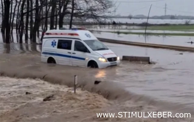Köhnə Ələt-Astara yolu su altında... - FOTO