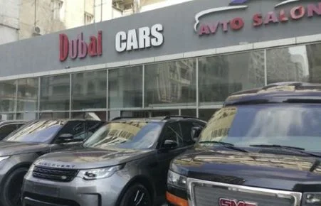 
Aslan Dubai Cars” qalmaqalı – Vətəndaş 10 minlərlə manatının qaytarılmadığını deyir