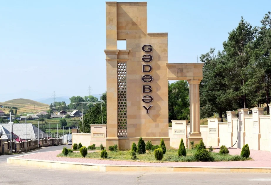 Gədəbəy rəsmən ÖZBAŞINA QALIB - FOTOFAKT