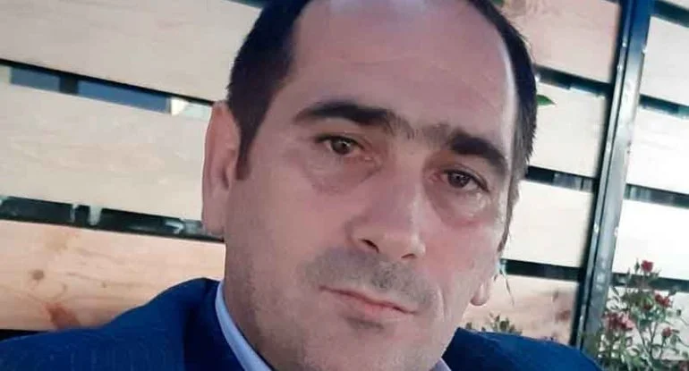 <strong>FİKRƏT FƏRHADOĞLU - 50: BİR İCİM SU KİMİ İCİLƏN ÖMÜR...</strong>