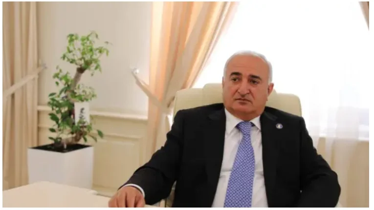 
Əvəz Qocayevin fəaliyyəti araşdırılacaqmı? - Əmlaklar və bizneslər...